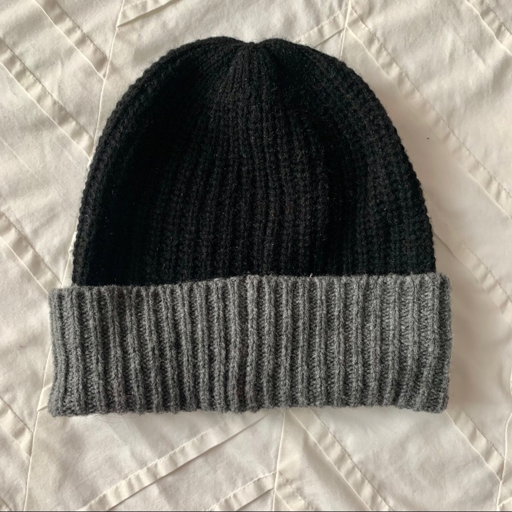 Gap Black and Grey Beanie